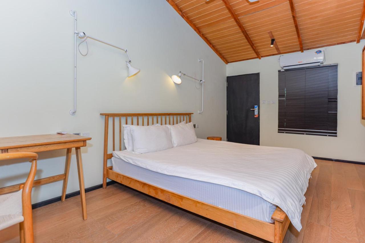 Tranquila Beach Hotel Rasdhoo Екстер'єр фото