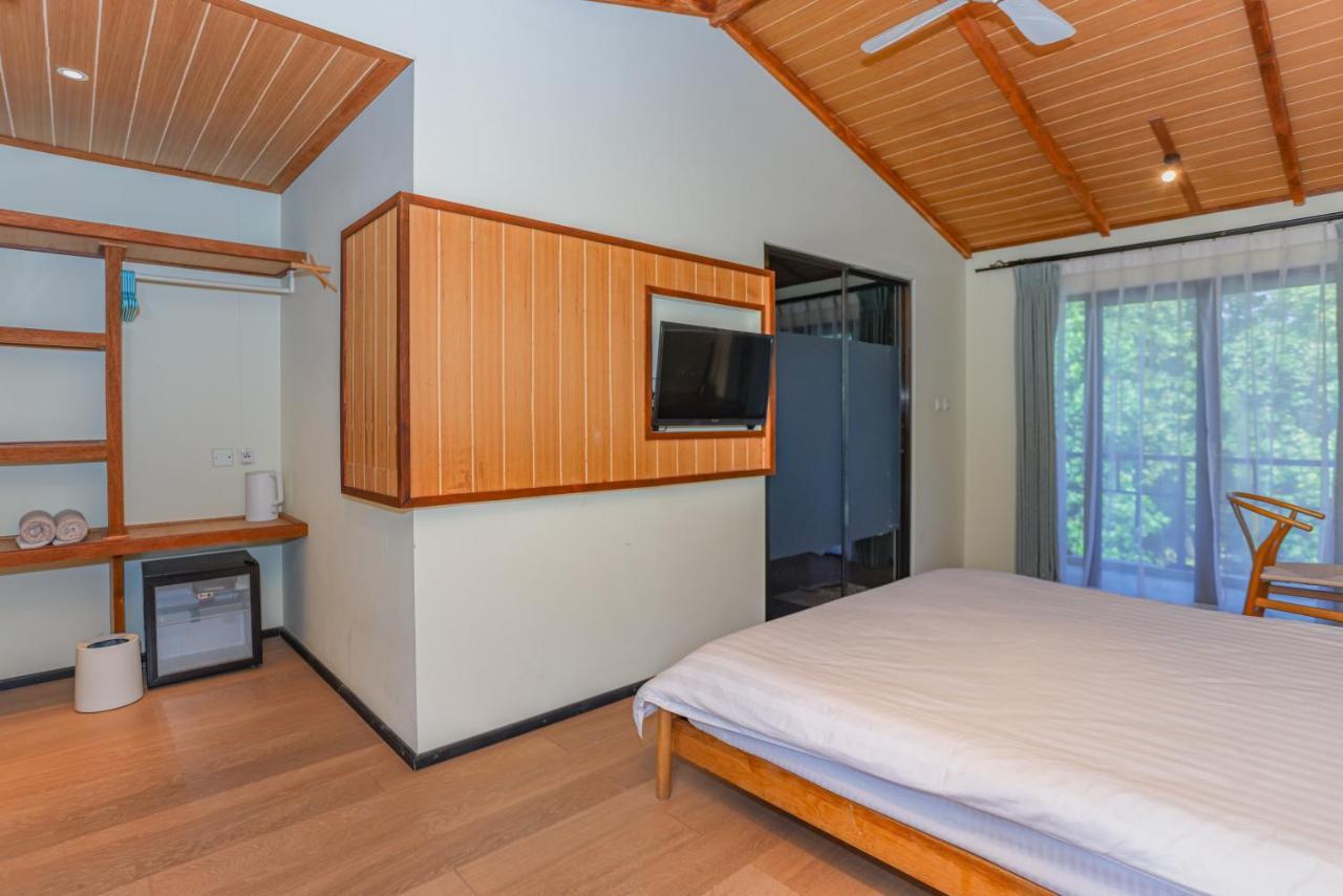 Tranquila Beach Hotel Rasdhoo Екстер'єр фото