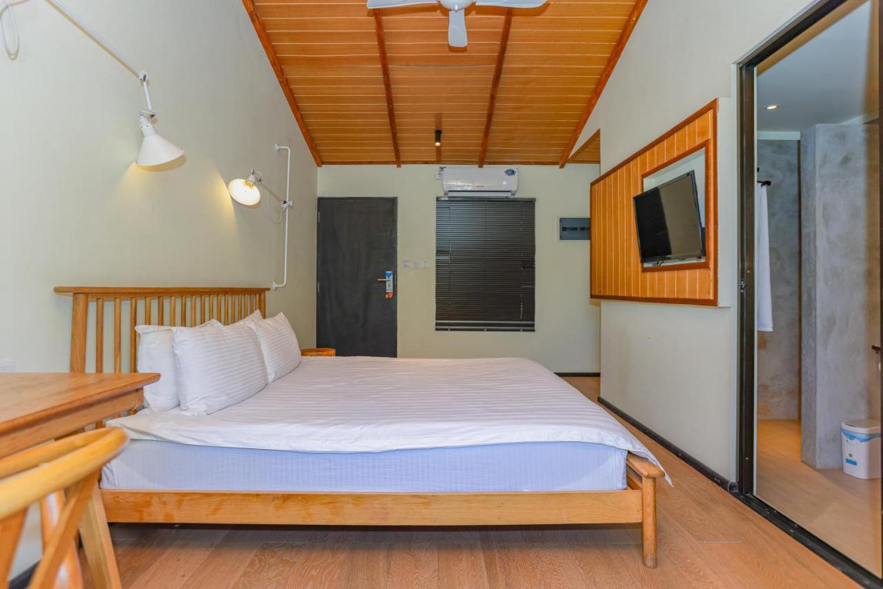 Tranquila Beach Hotel Rasdhoo Екстер'єр фото