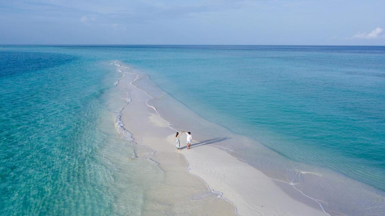 Tranquila Beach Hotel Rasdhoo Екстер'єр фото