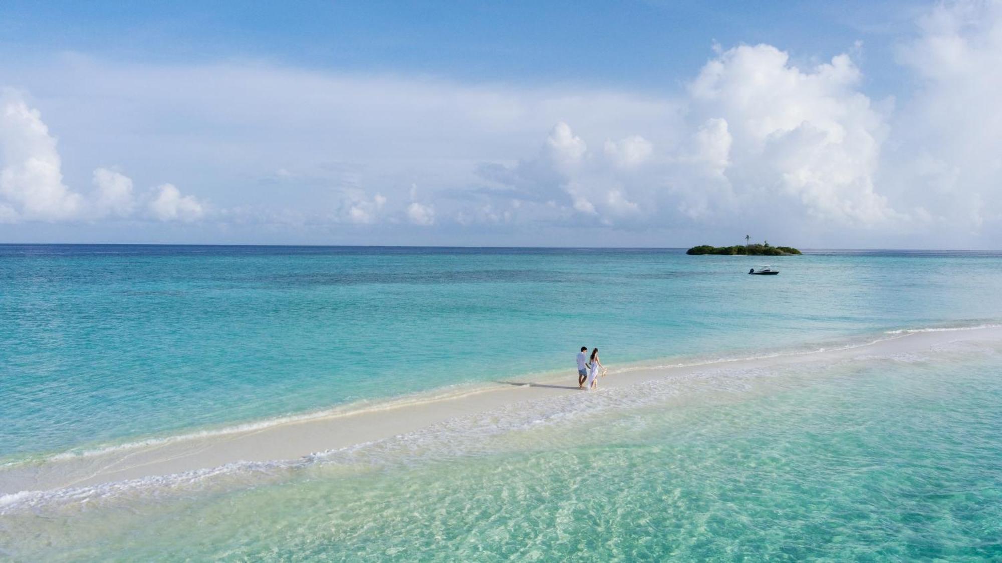 Tranquila Beach Hotel Rasdhoo Екстер'єр фото