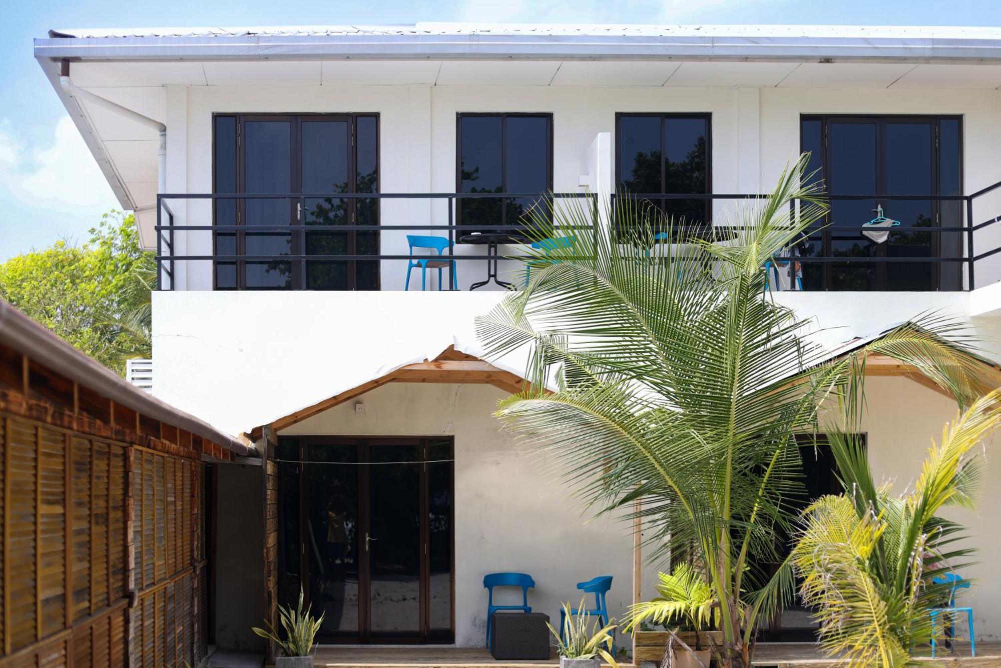 Tranquila Beach Hotel Rasdhoo Екстер'єр фото